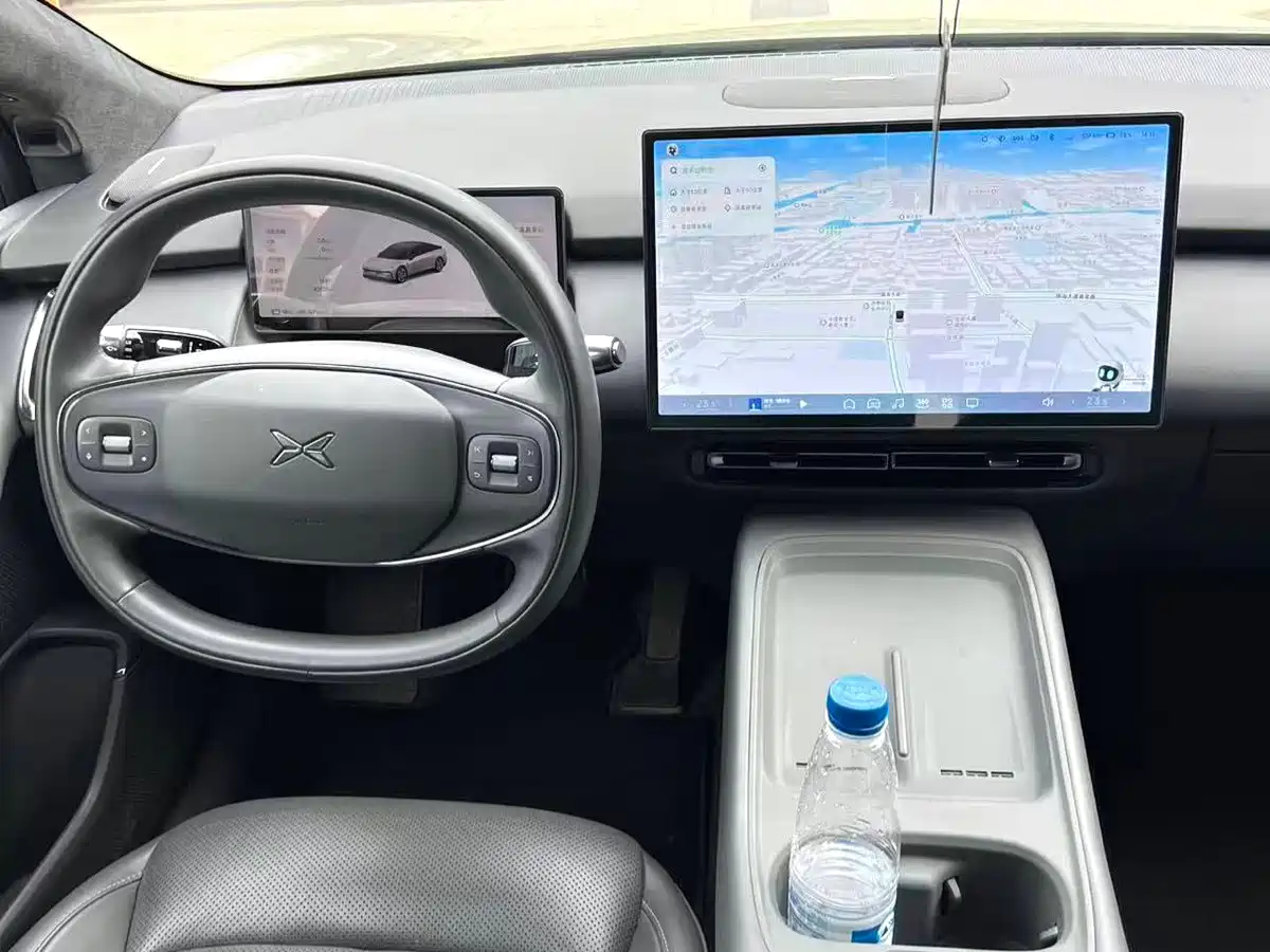 Фото 3 - XPeng P7+