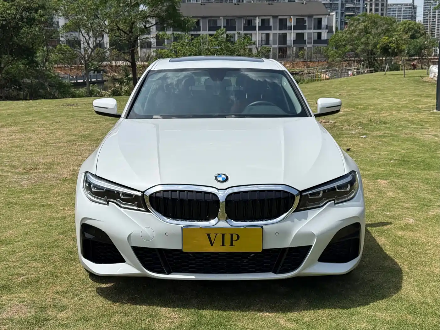 BMW 3 Series 2021 325Li M Sport Package фото 2