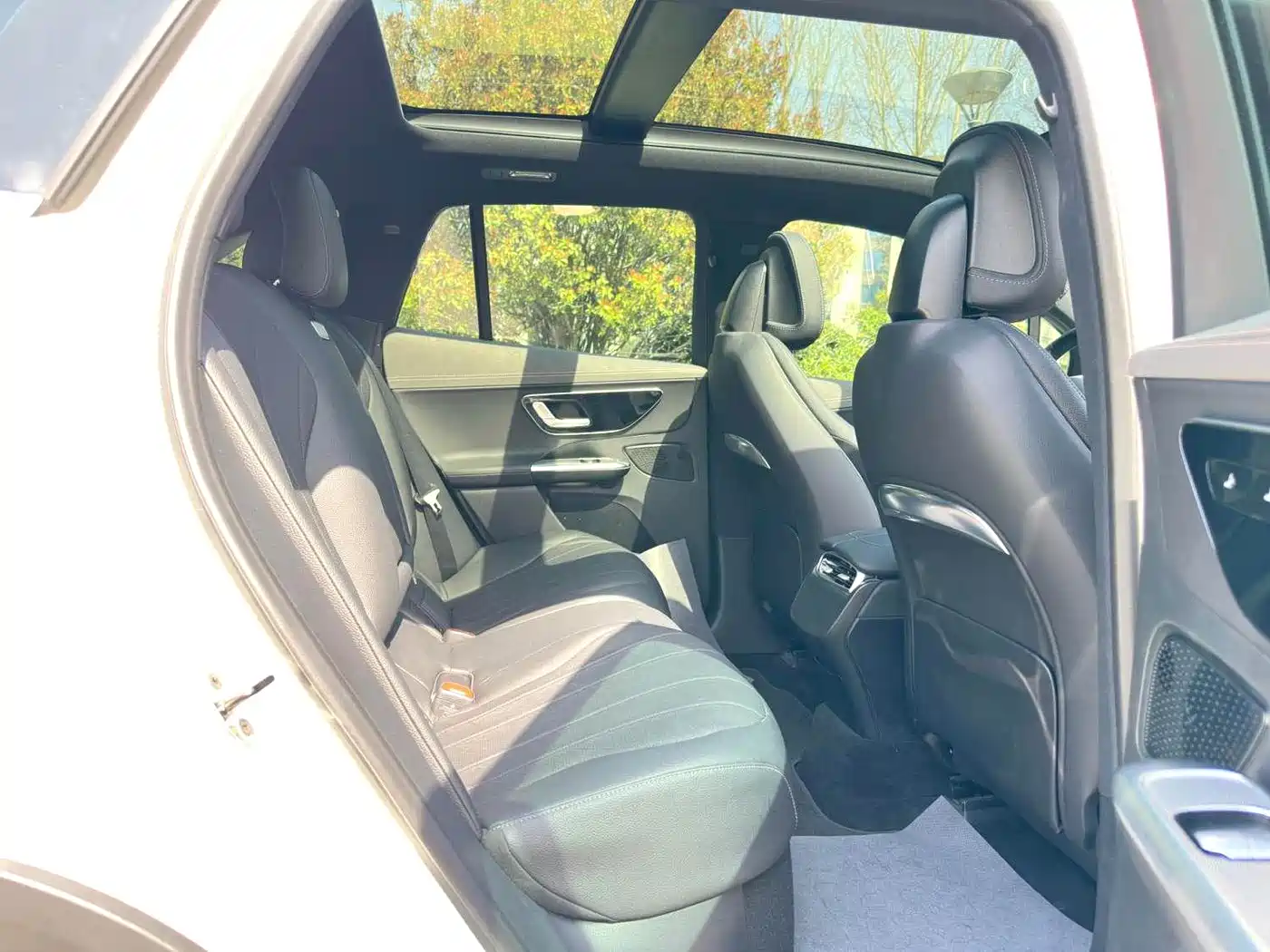 Mercedes-Benz EQE SUV 2024 500 4MATIC Pioneer Edition фото 6