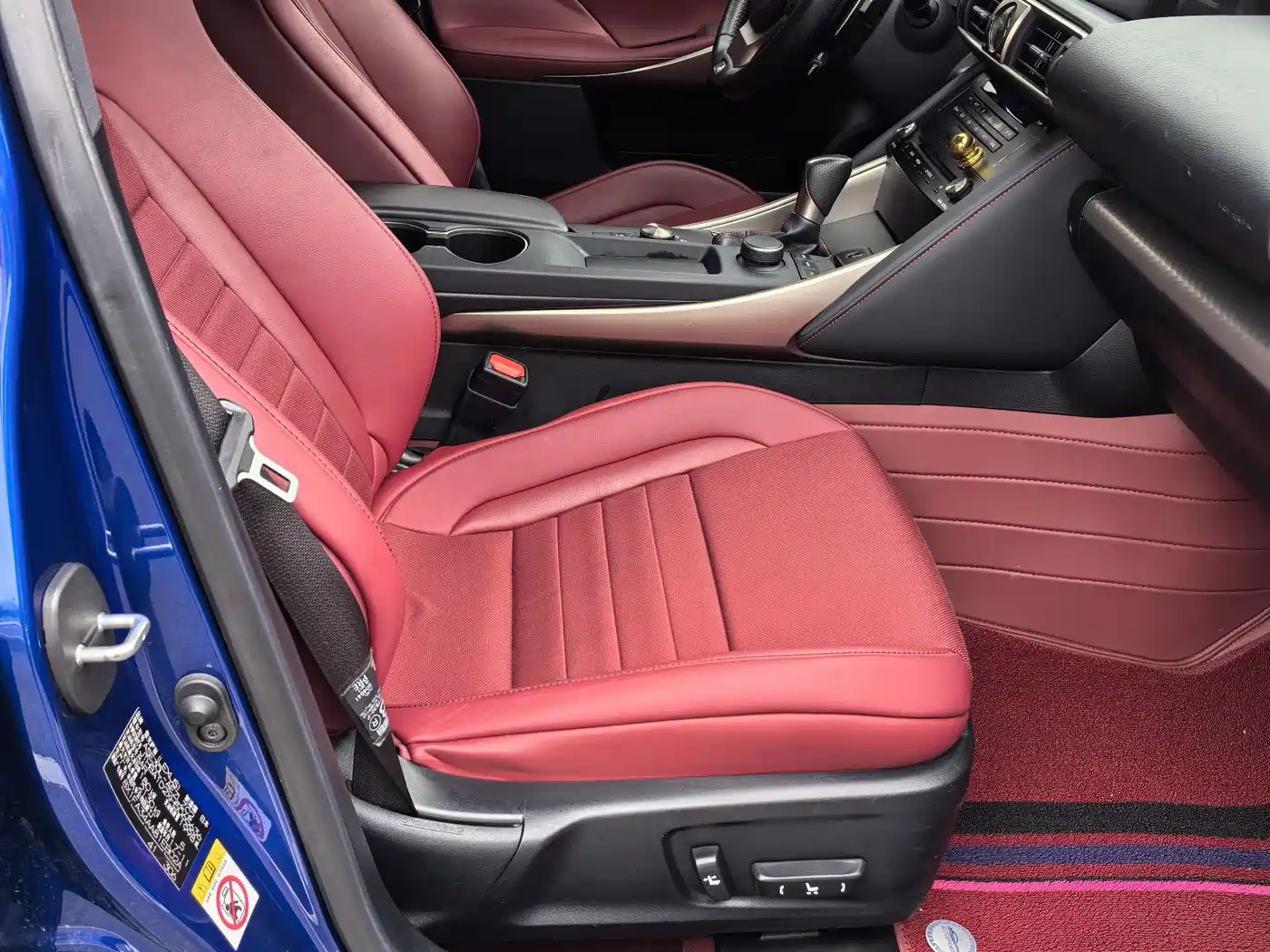 Lexus IS 2017 300 F SPORT фото 11