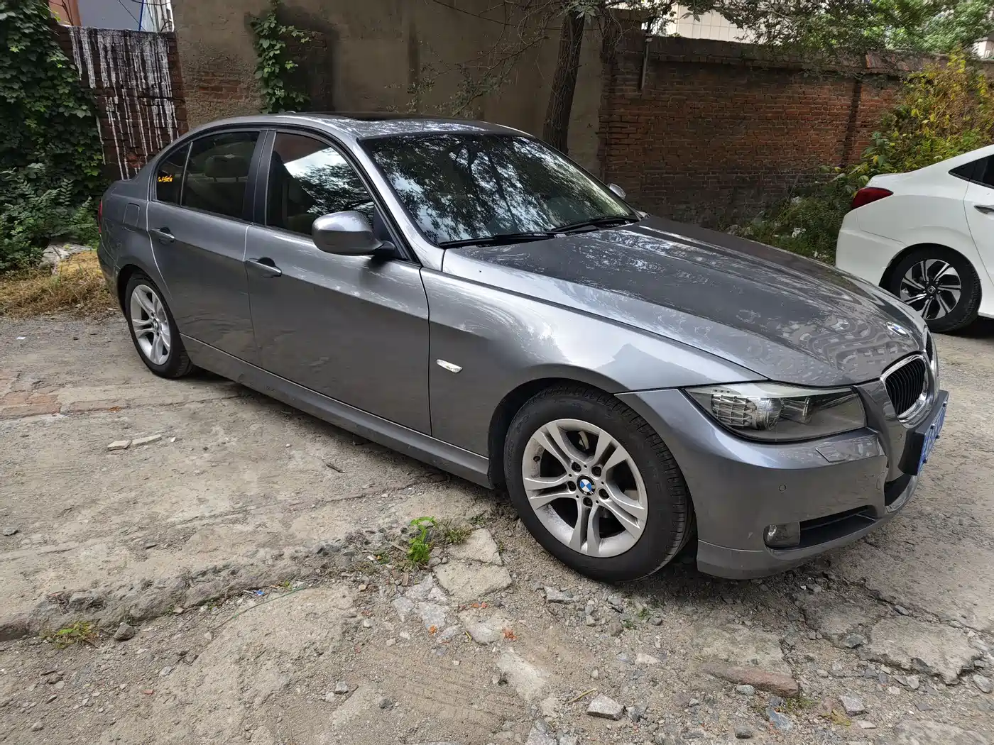 BMW 3 Series (Import) 2010 320i Fashion фото 3