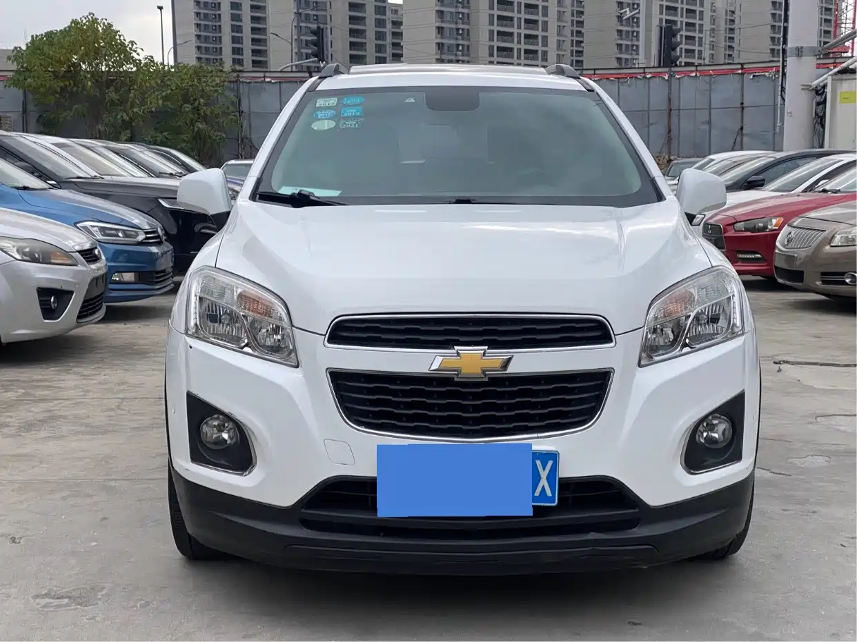 Chevrolet Trax 2016 1.4T Automatic 2WD Comfort Sunroof Edition фото 2