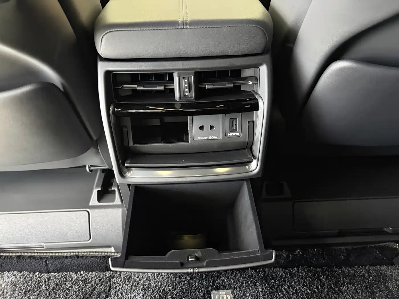 Toyota Vellfire 2025 2024 Crown Hybrid 2.5L Executive Premium Edition