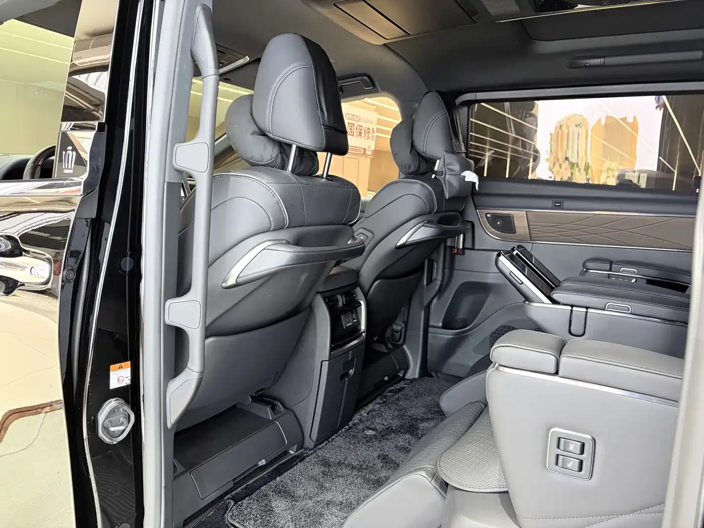Toyota Vellfire 2025 2024 Crown Hybrid 2.5L Executive Premium Edition