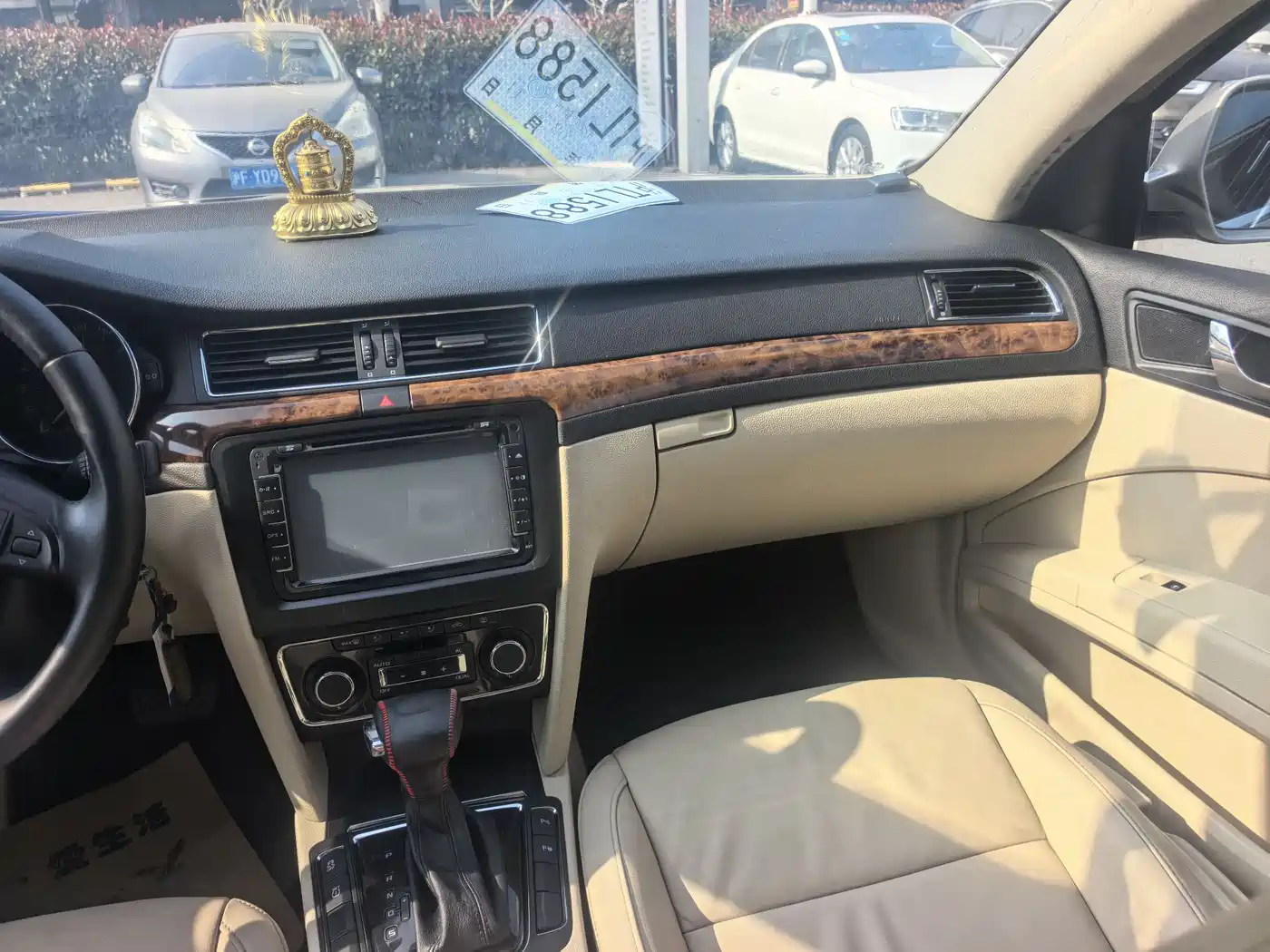 Škoda Superb 2012 1.8TSI Automatic Elegance Edition фото 23
