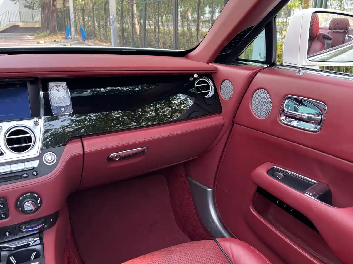 Rolls-Royce Dawn 2020 2018 6.6T Standard