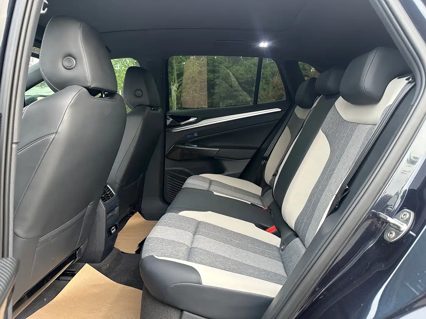 VOLKSWAGEN ID.4 CROZZ