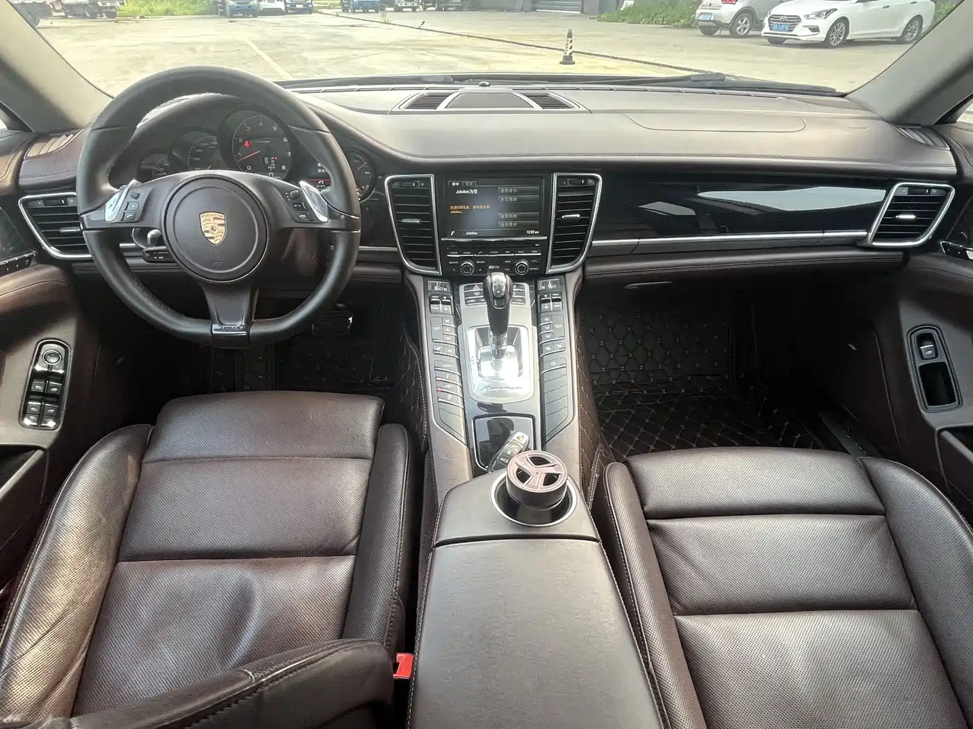 Porsche Panamera 2014 Panamera 4 3.0T фото 33