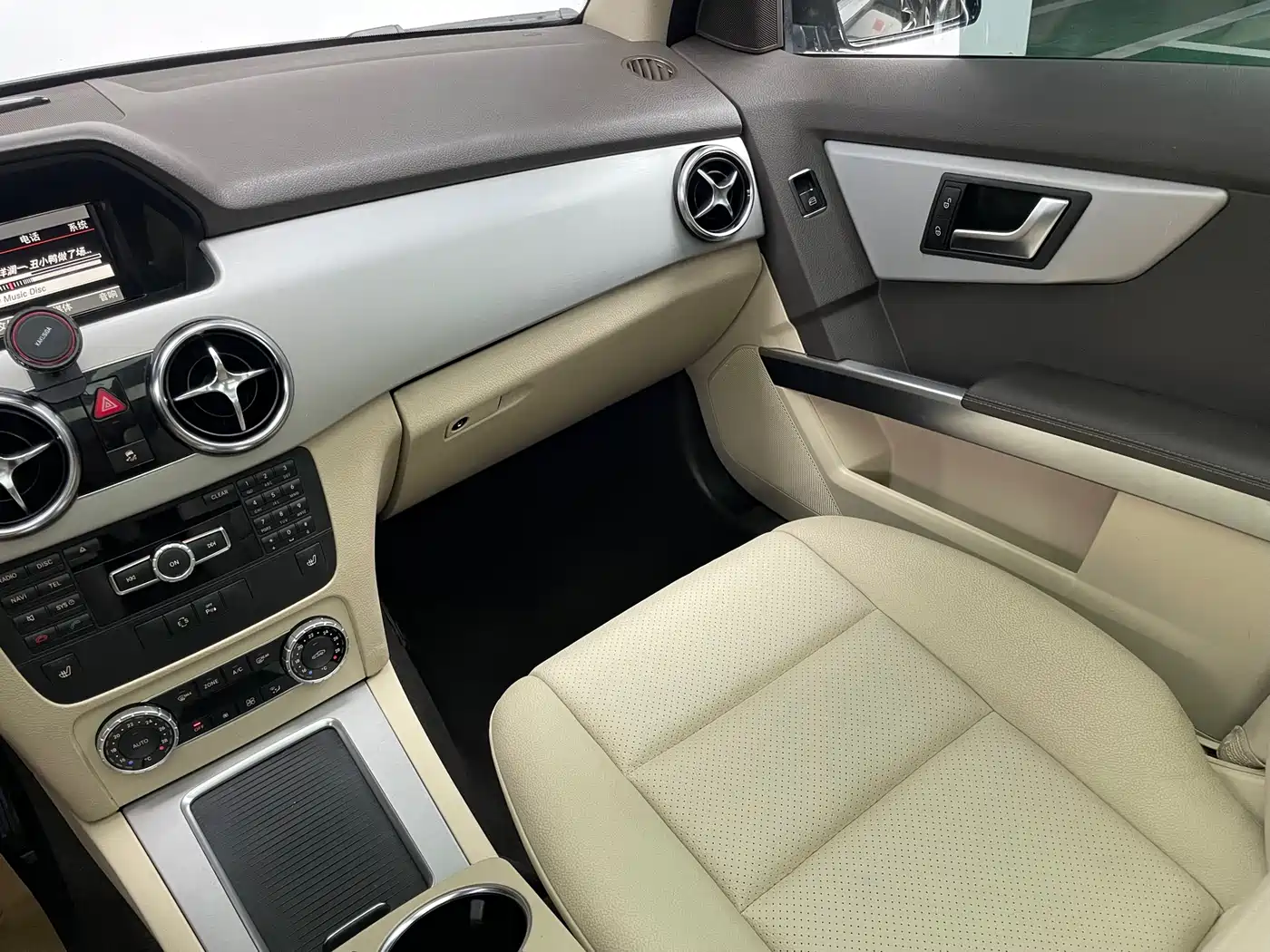 Mercedes-Benz GLK-Class 2013 GLK 300 4MATIC Dynamic Sunroof фото 14