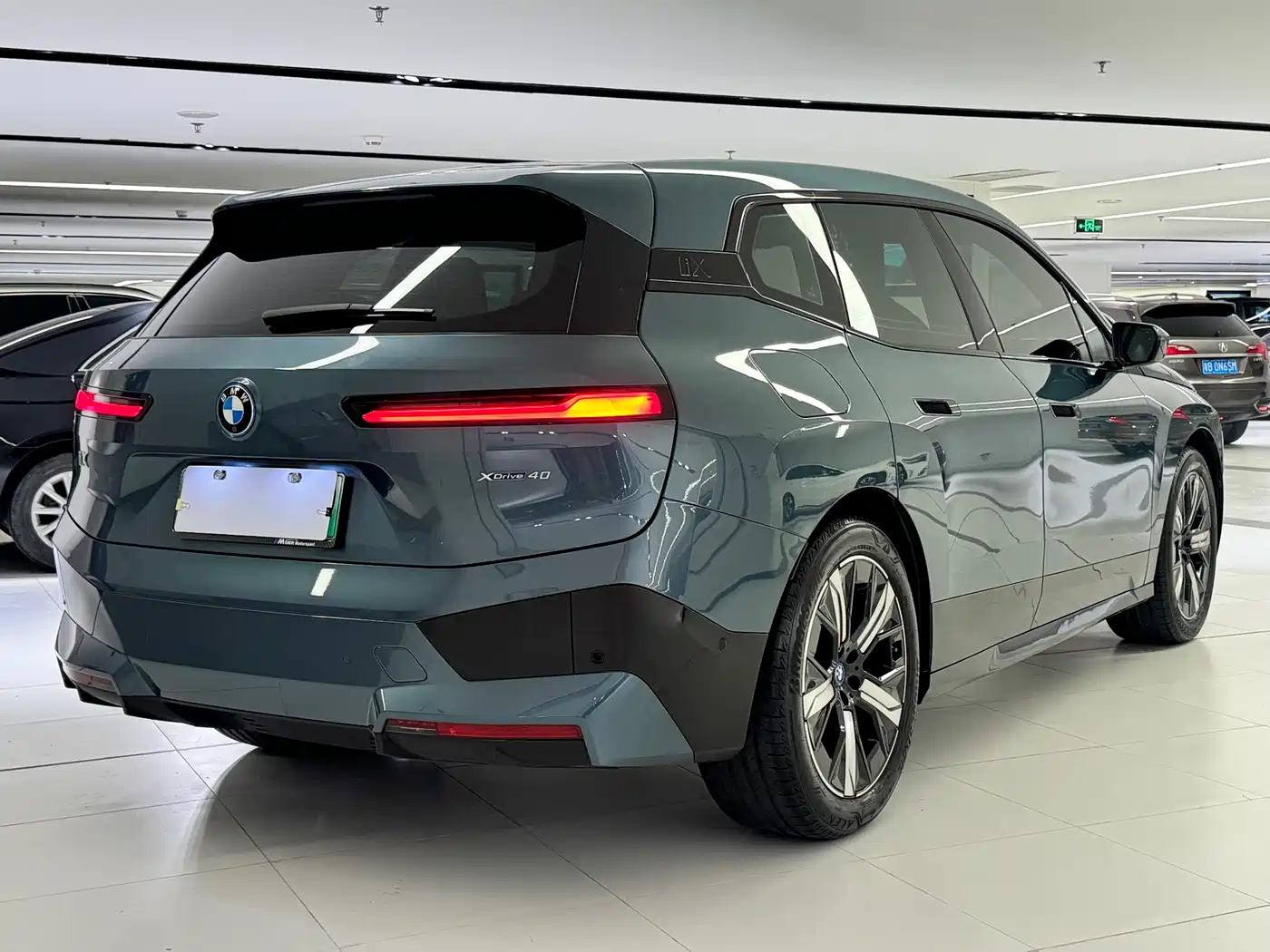 BMW iX 2023 Facelift xDrive40 фото 5