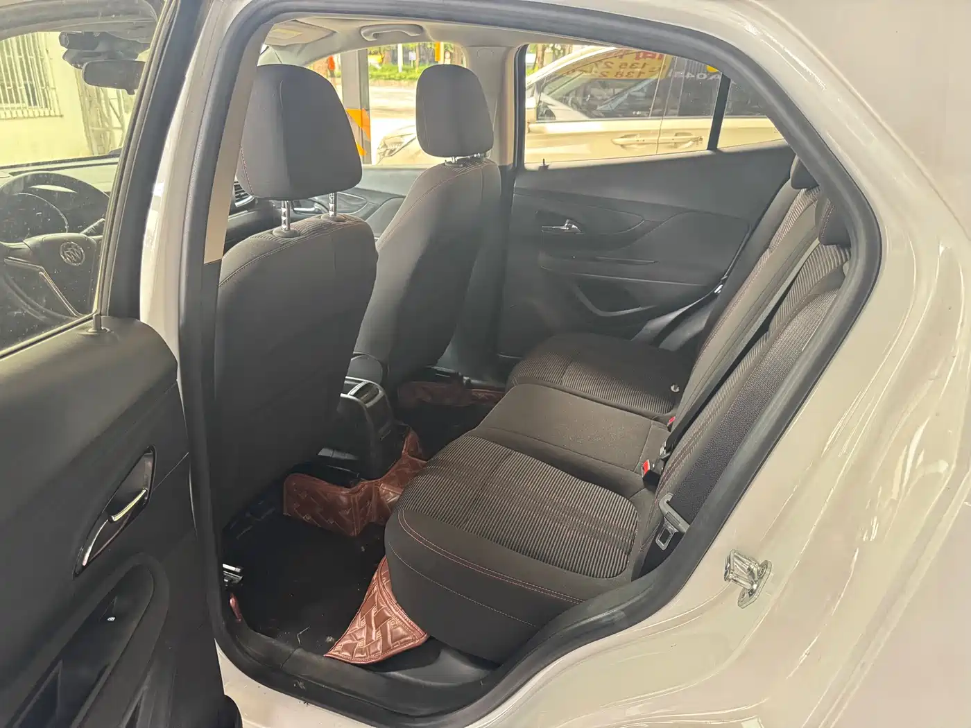 Photo 10 - Buick Encore