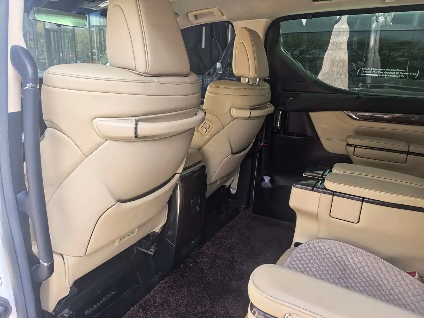 Toyota Alphard 2021 Hybrid 2.5L Premium фото 9