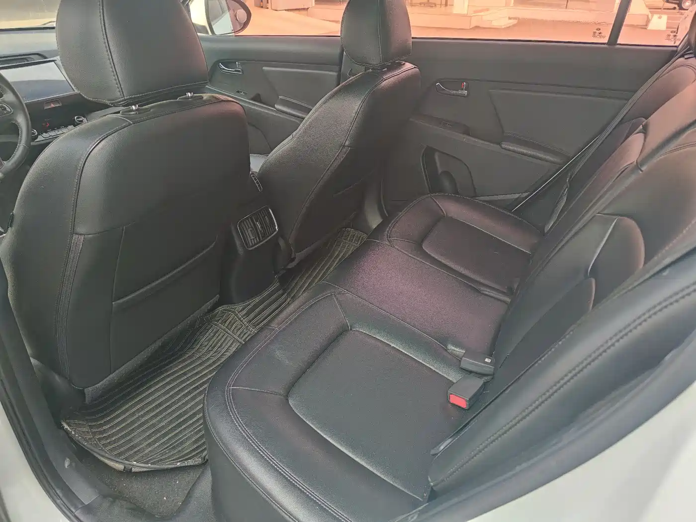 Kia Sportage 2016 2.0L Automatic 2WD DLX фото 5
