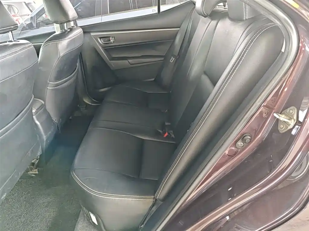 Toyota Levin 2017 Facelift Hybrid 1.8H GS E-CVT Elite Sunroof Edition China V фото 17