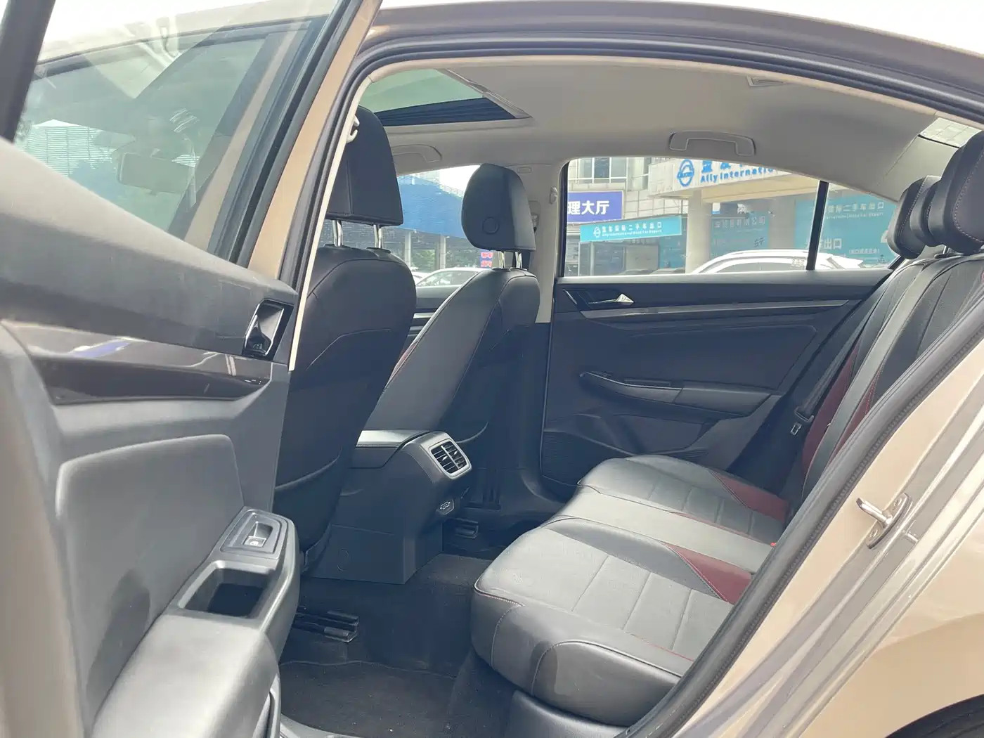 Volkswagen Bora 2020 1.5L Automatic Elite фото 11