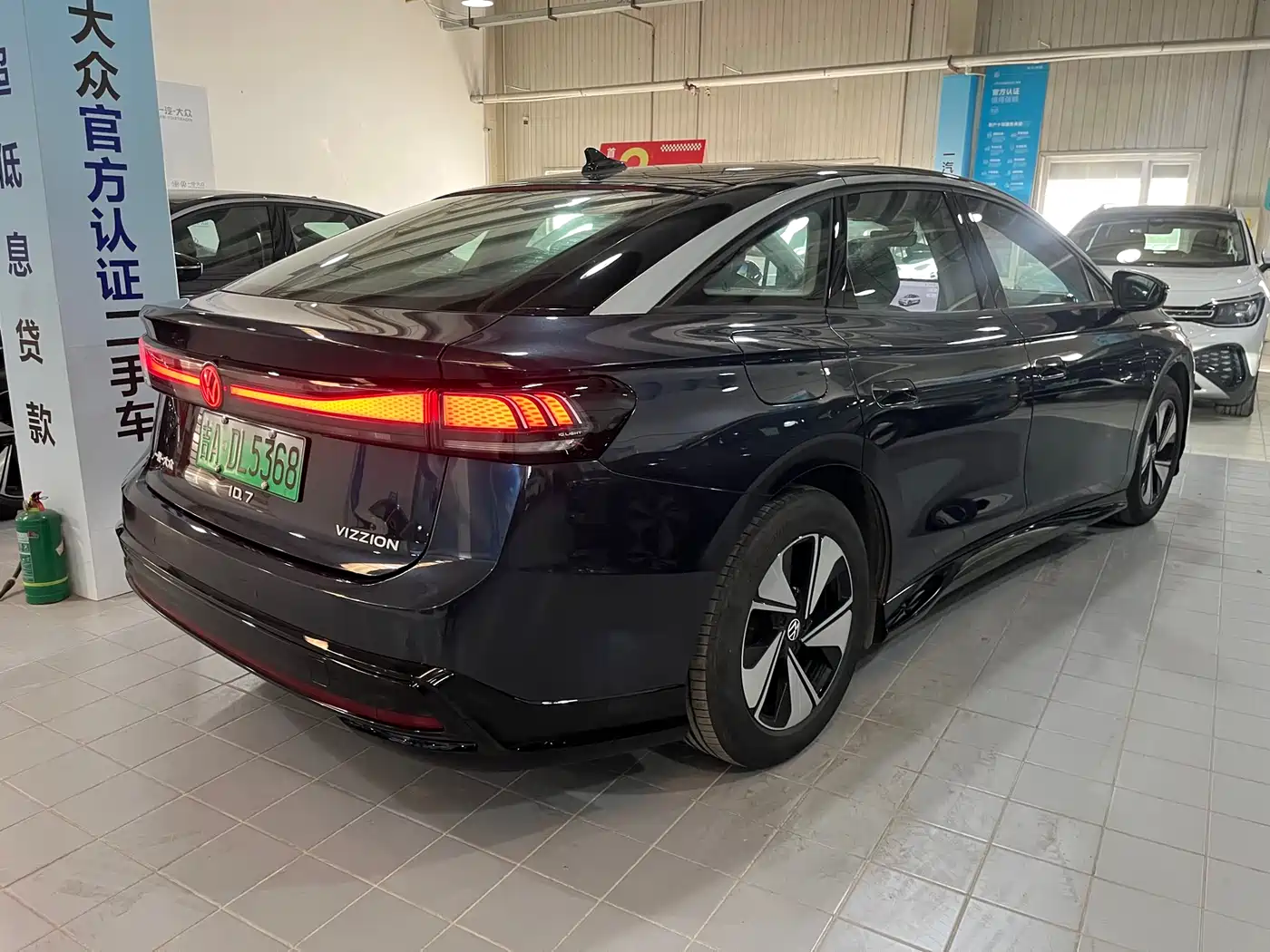 VOLKSWAGEN ID.7 VIZZION