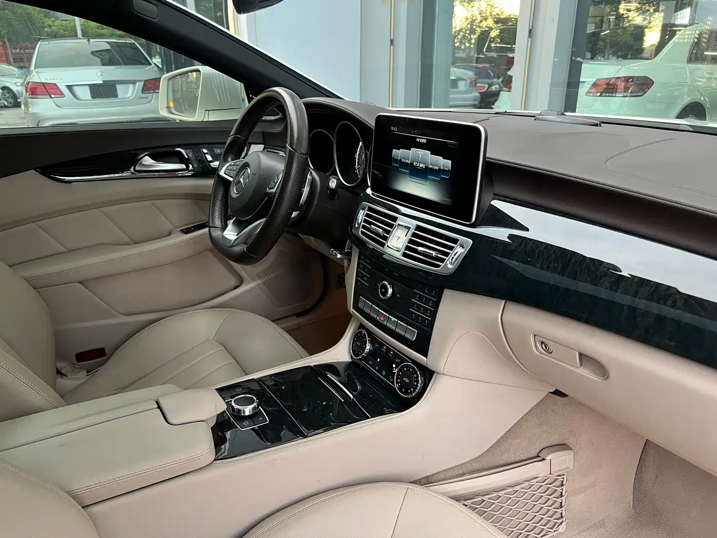 Mercedes-Benz CLS 2017 CLS 260 Elegance фото 16