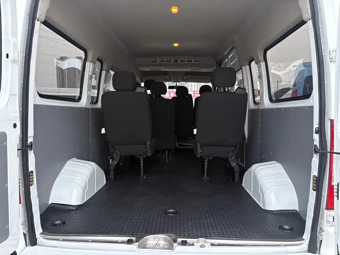 SAIC MAXUS XINTU V80