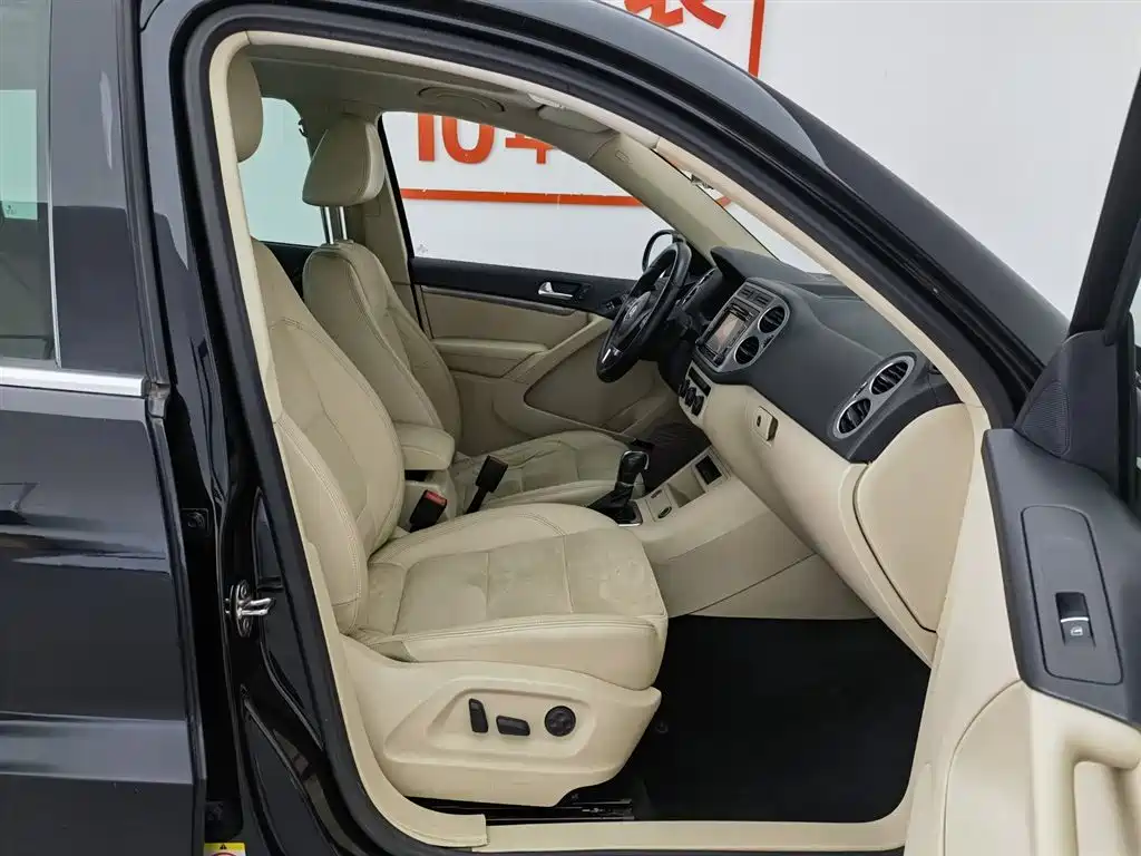 Volkswagen Tiguan 2013 2.0TSI Automatic AWD Flagship Edition фото 23