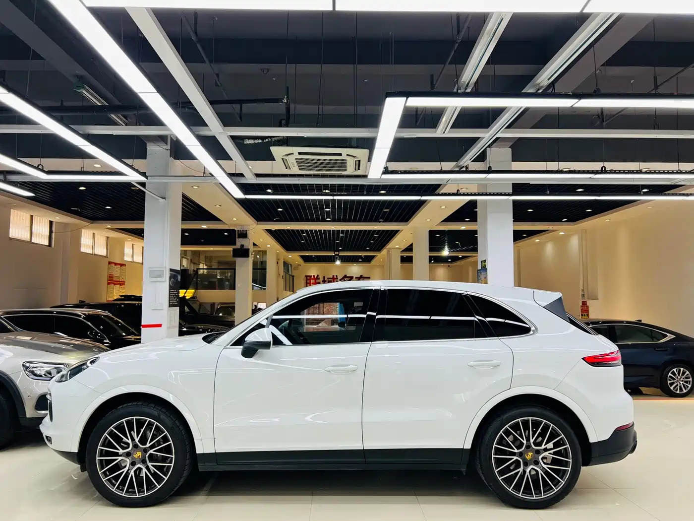 Porsche Cayenne 2018 Cayenne 3.0T фото 19