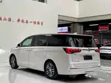Фото 14 - Buick GL8