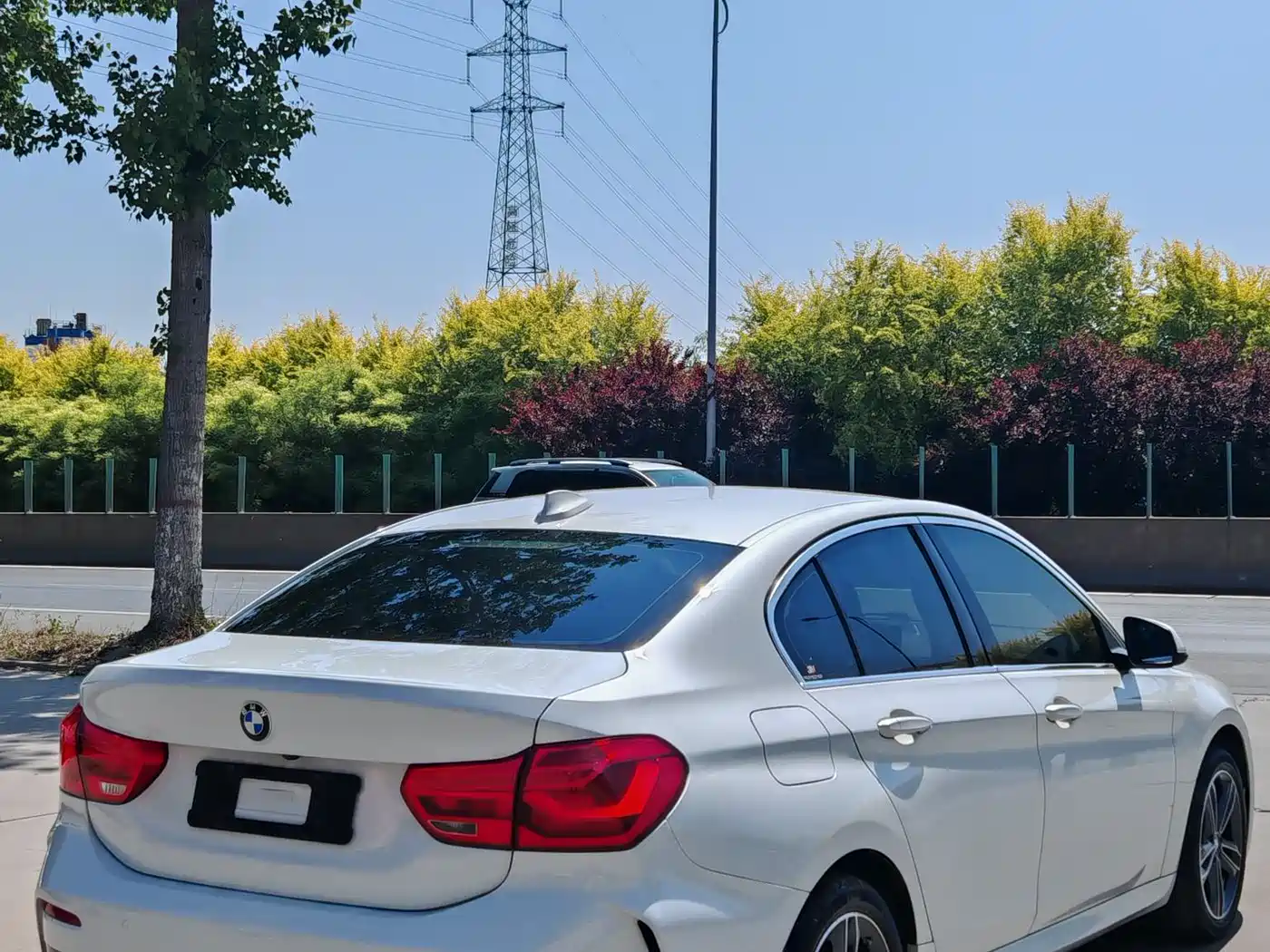 BMW 1 Series 2021 120i M Sport фото 5