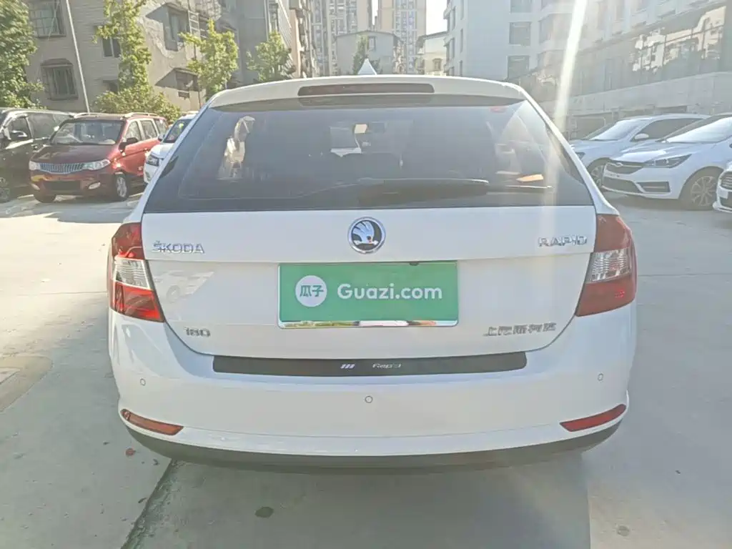 Фото 6 - Škoda Skoda Rapid Spaceback
