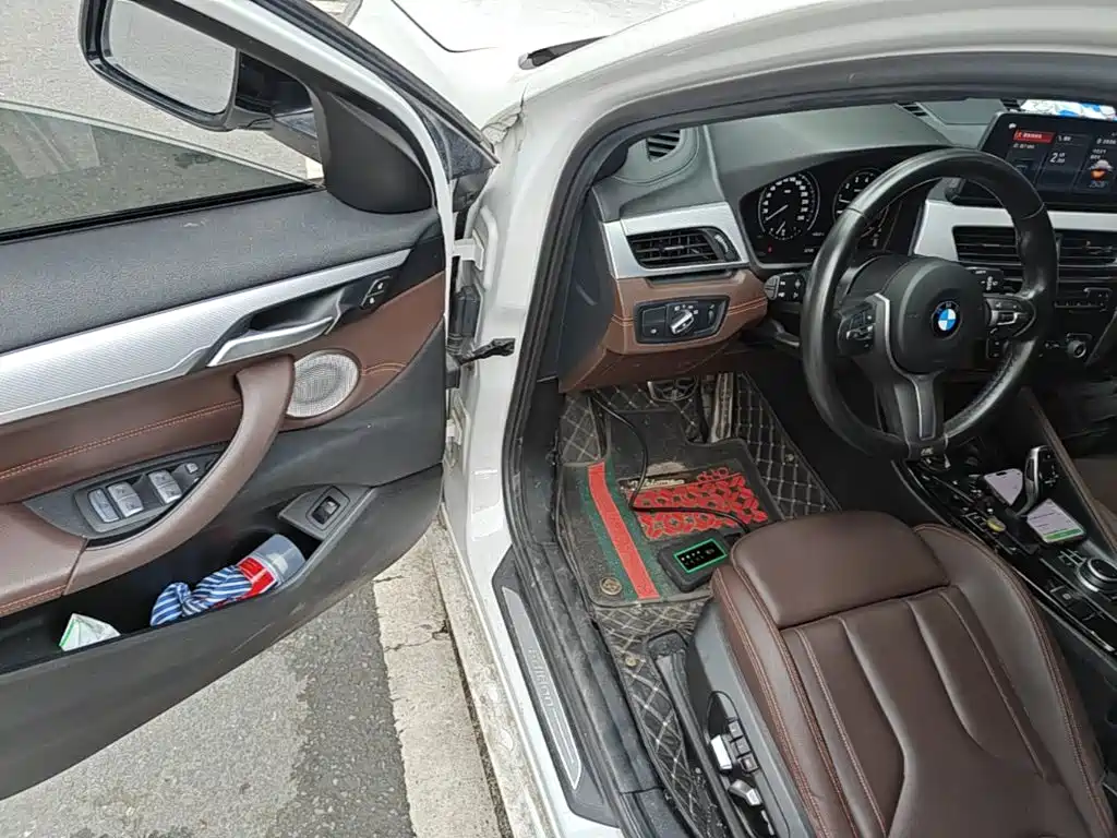 Photo 16 - BMW X2