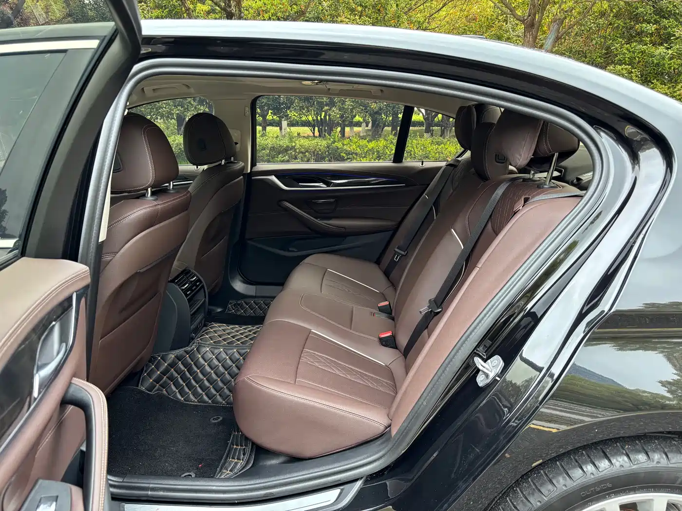 BMW 5 Series 2022 Model Second Facelift 525Li Luxury Package фото 12