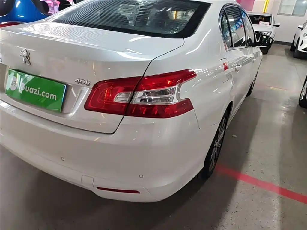 Peugeot 408 2014 1.8L Automatic Luxury Edition фото 8