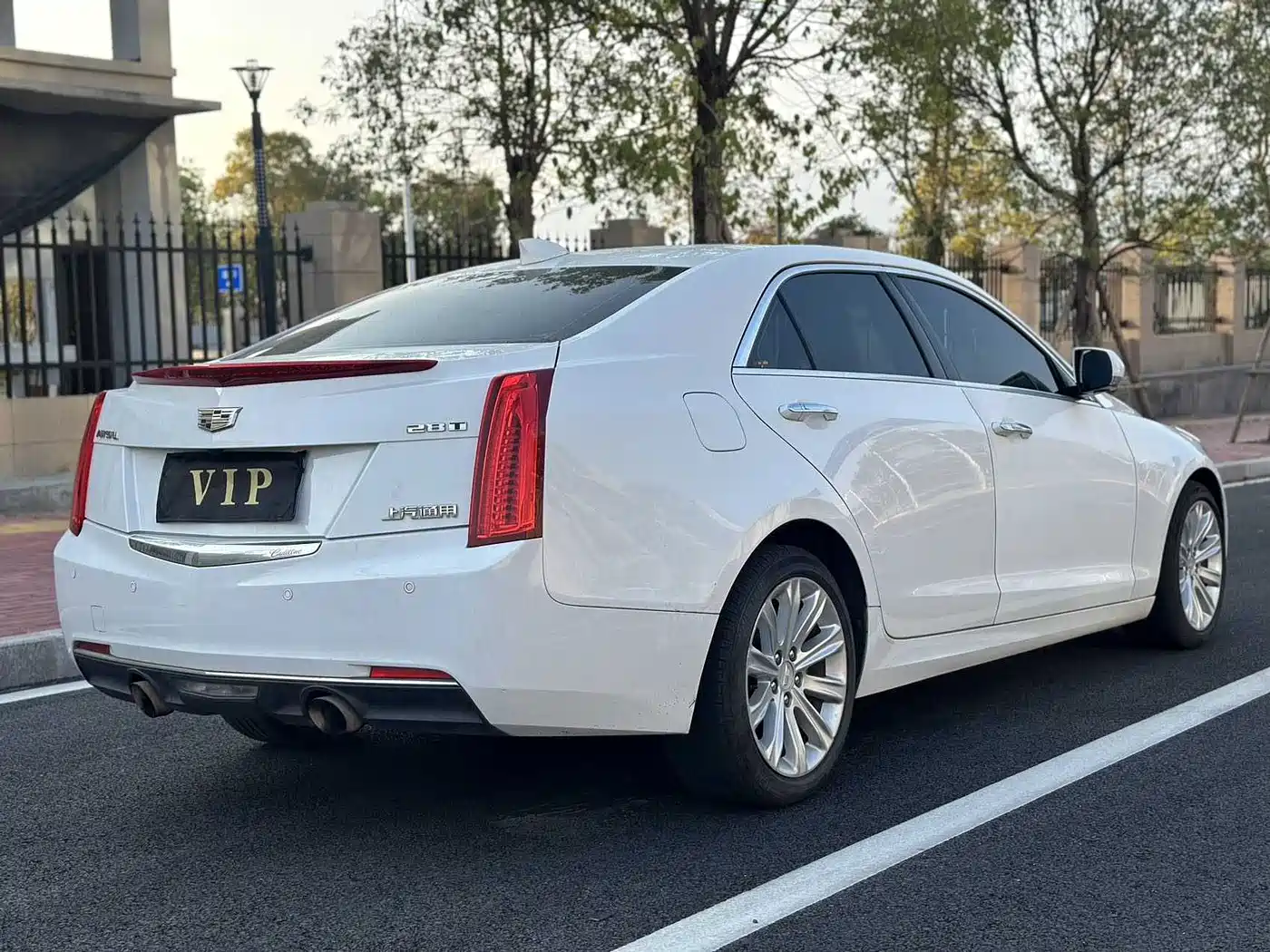 Cadillac ATS-L 2016 28T Technology фото 9