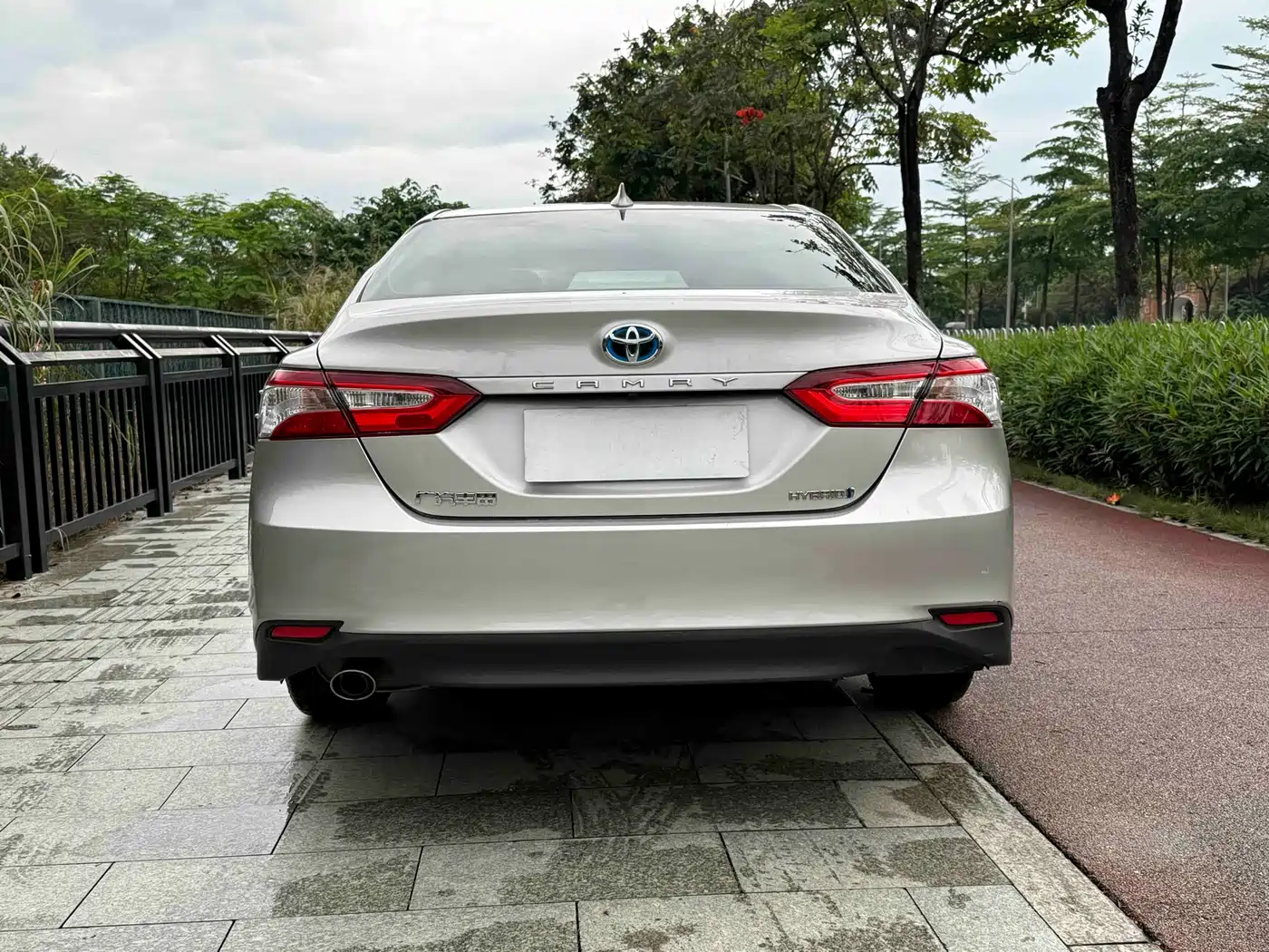 Toyota Camry 2021 Hybrid 2.5HGVP Leading Edition фото 4