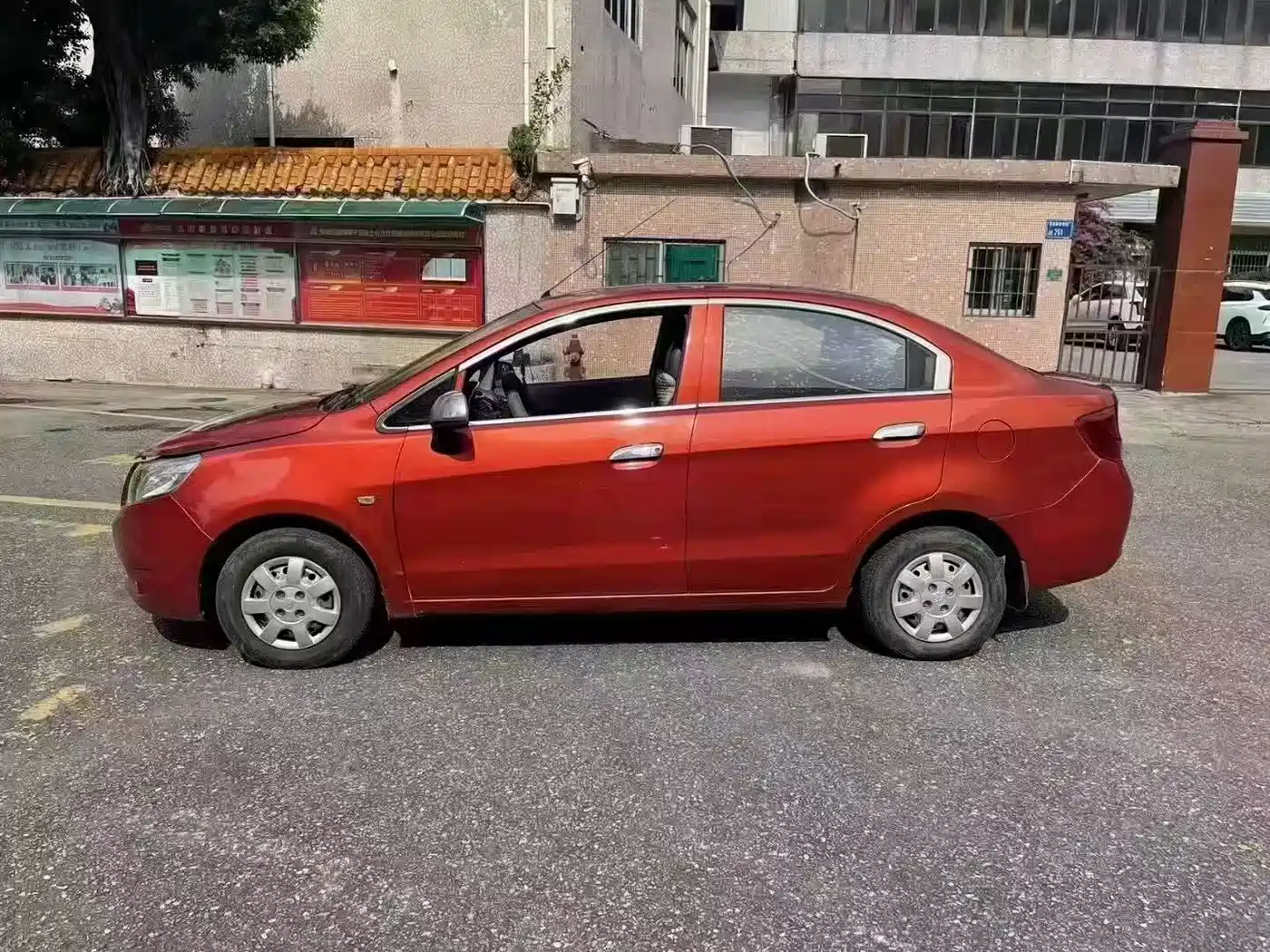 Chevrolet Sail 2010 Sedan 1.2L Manual Fashion Edition фото 7