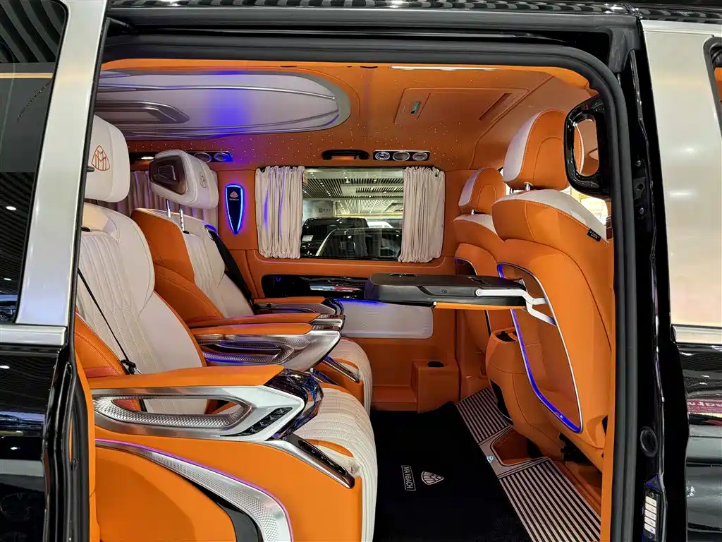 Mercedes-Benz Vito 2021 2.0T Elite 7-Seater фото 7