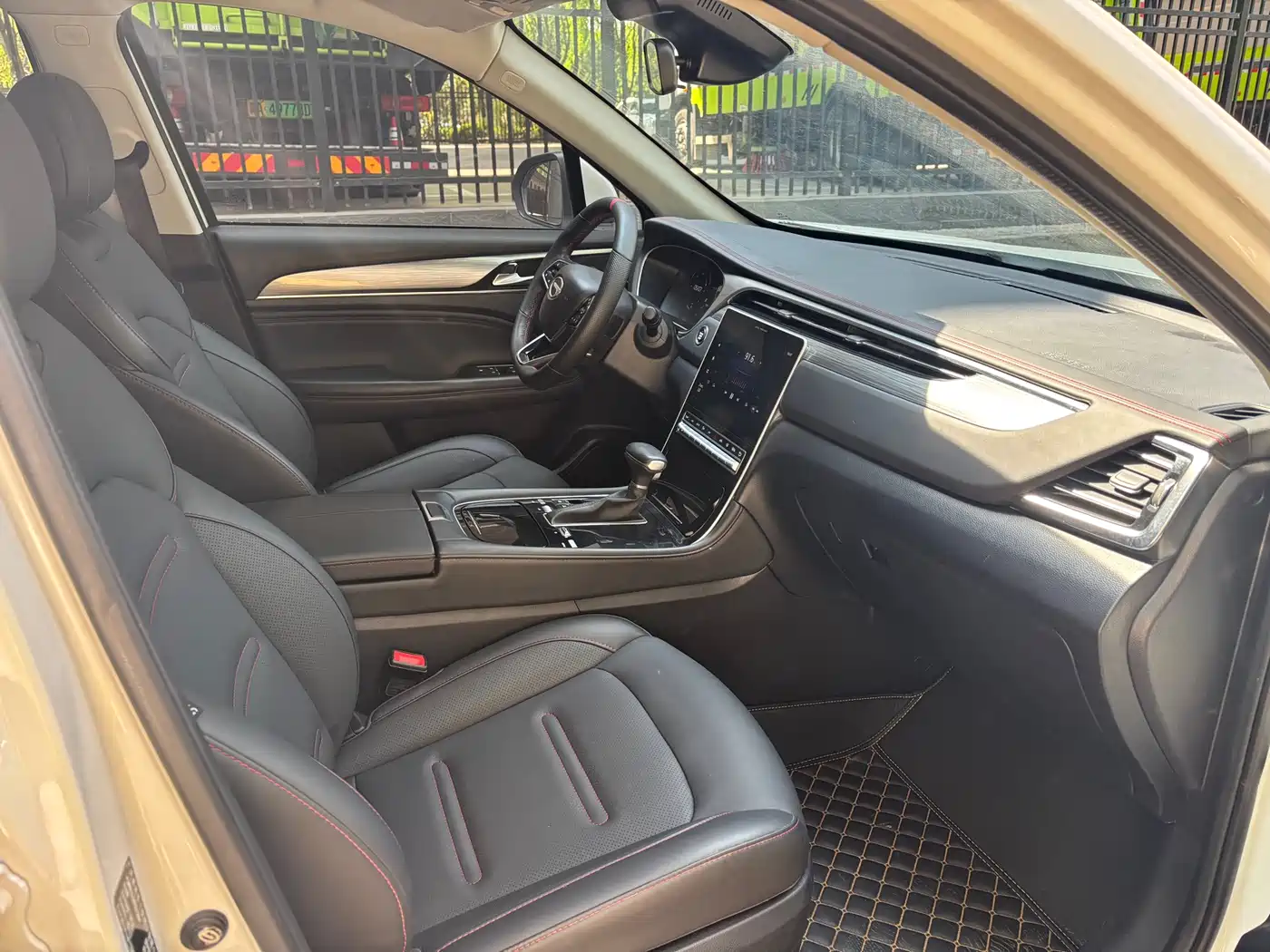 GAC Trumpchi Trumpchi GS4 PLUS 2023 390T Auto Nebula Edition фото 8