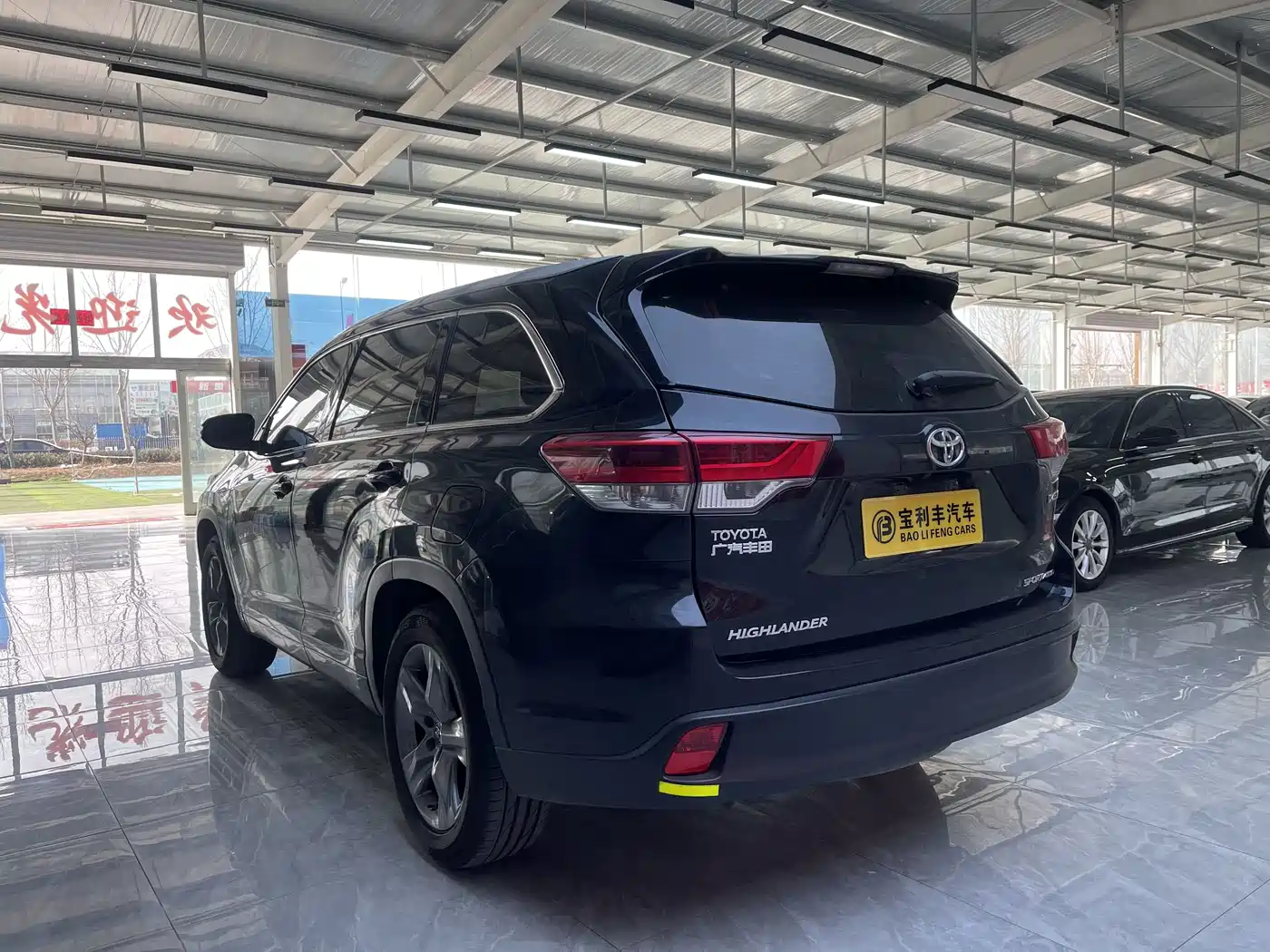 Toyota Highlander 2018 2.0T 4WD Premium 7-seater China VI фото 4