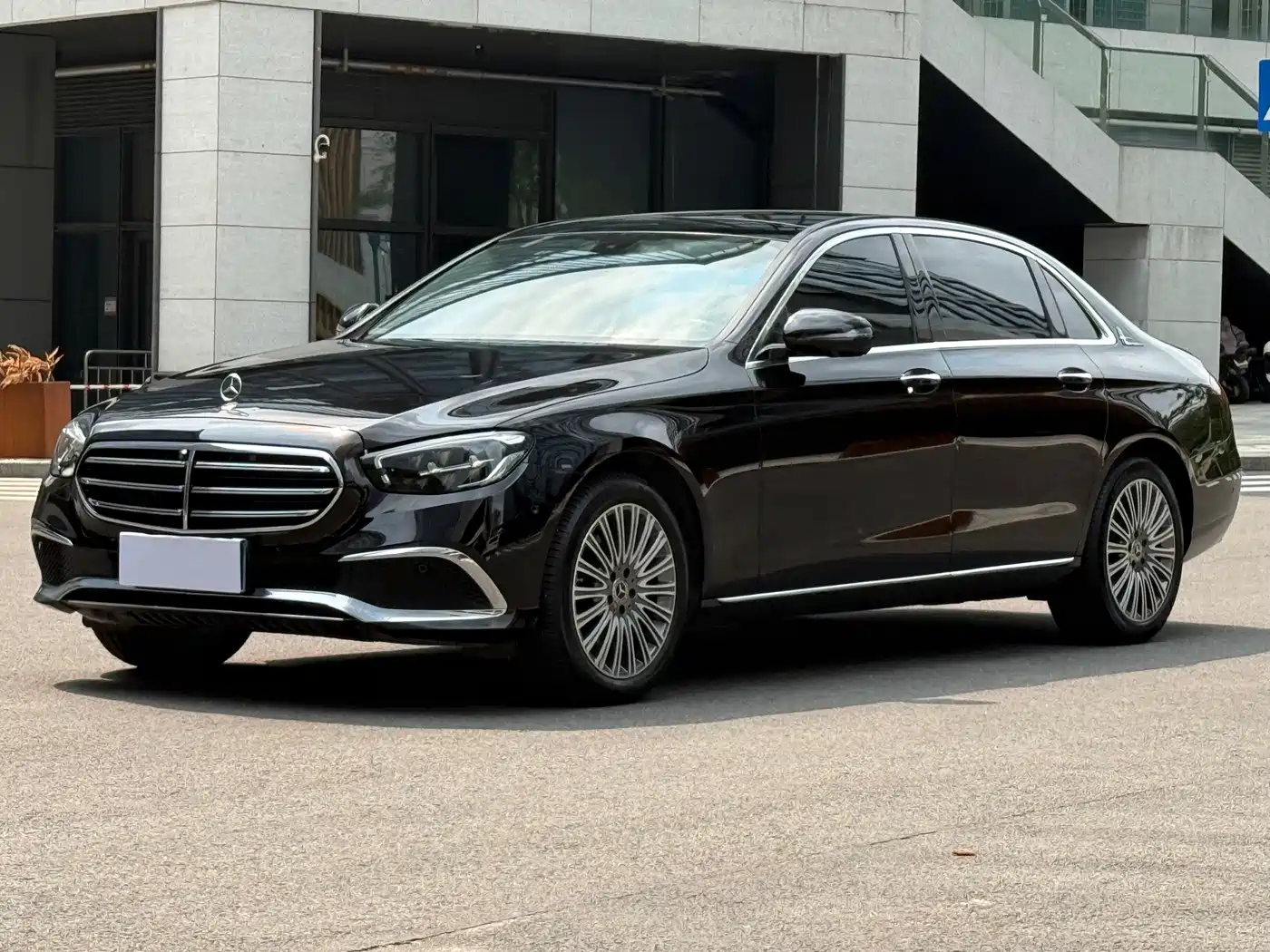 Mercedes-Benz E-Class 2022 Second Facelift E 300 L Luxury