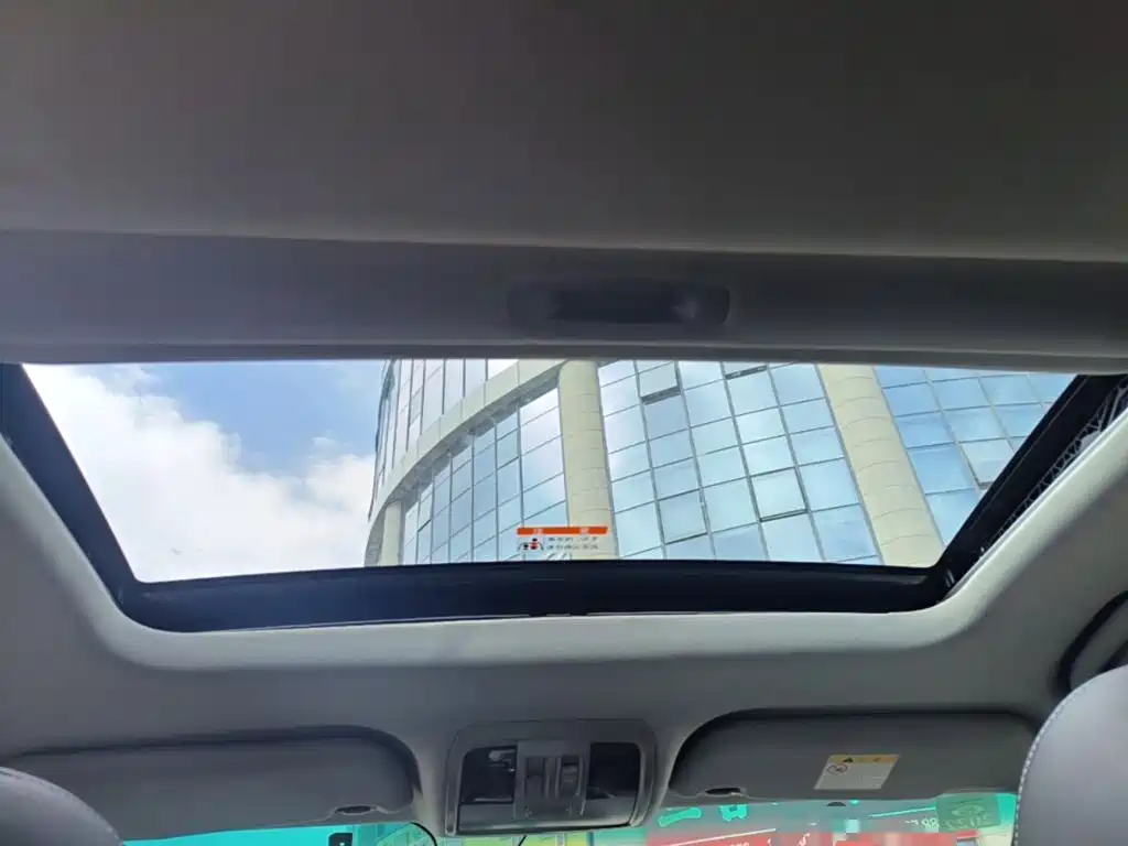Luxgen U6 SUV 2020 2016 1.8T Intelligent Premium