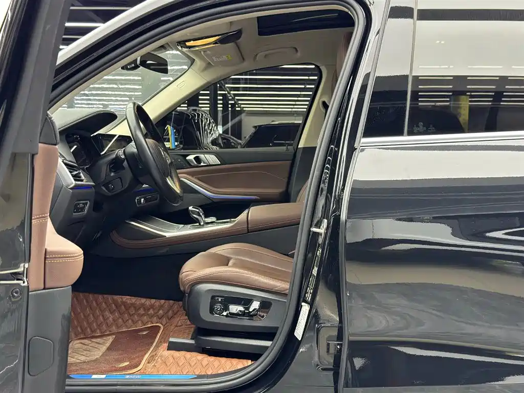 BMW X7 2022 xDrive40i Leading Luxury Package фото 6
