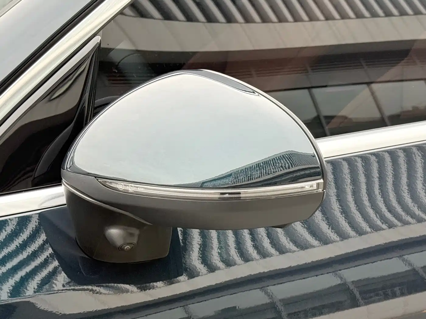 Mercedes-Benz GLC 2024 GLC 260 L 4MATIC Luxury 7-seater фото 11