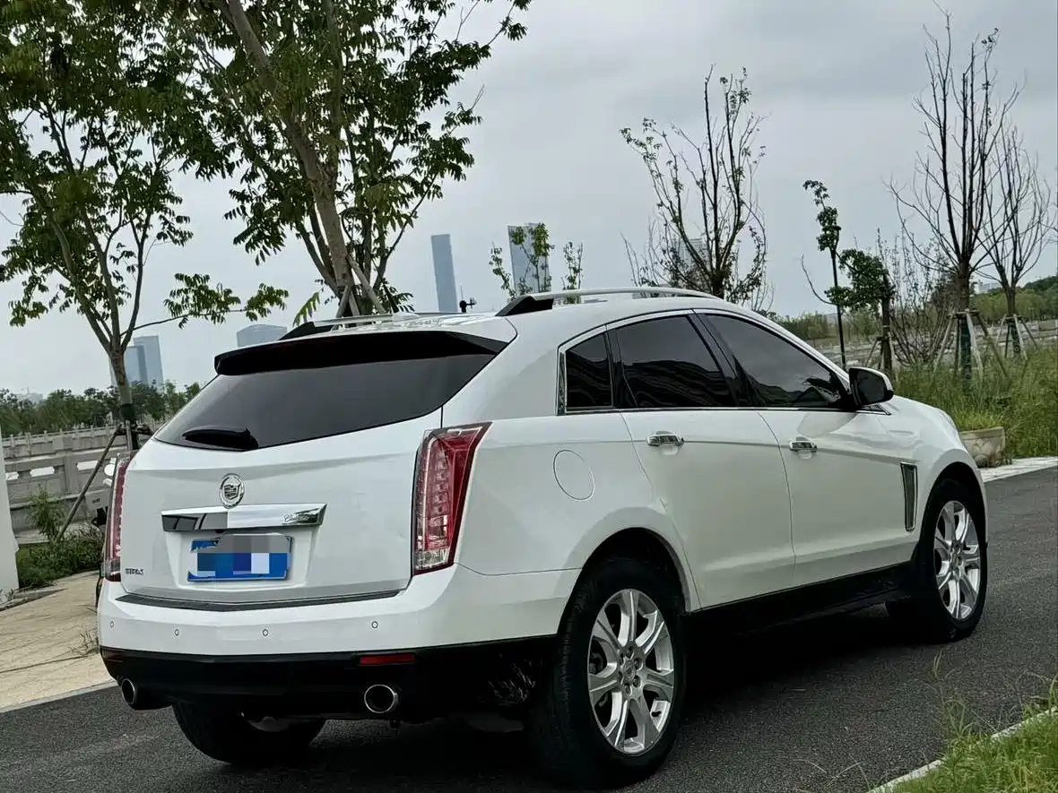 Cadillac SRX 2013 3.0L Leading фото 4