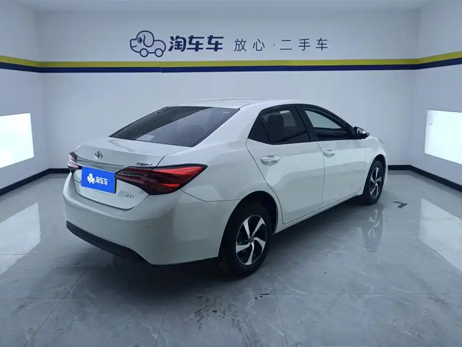 Toyota Levin 2017 Facelift 185T CVT Elite (China V) фото 3