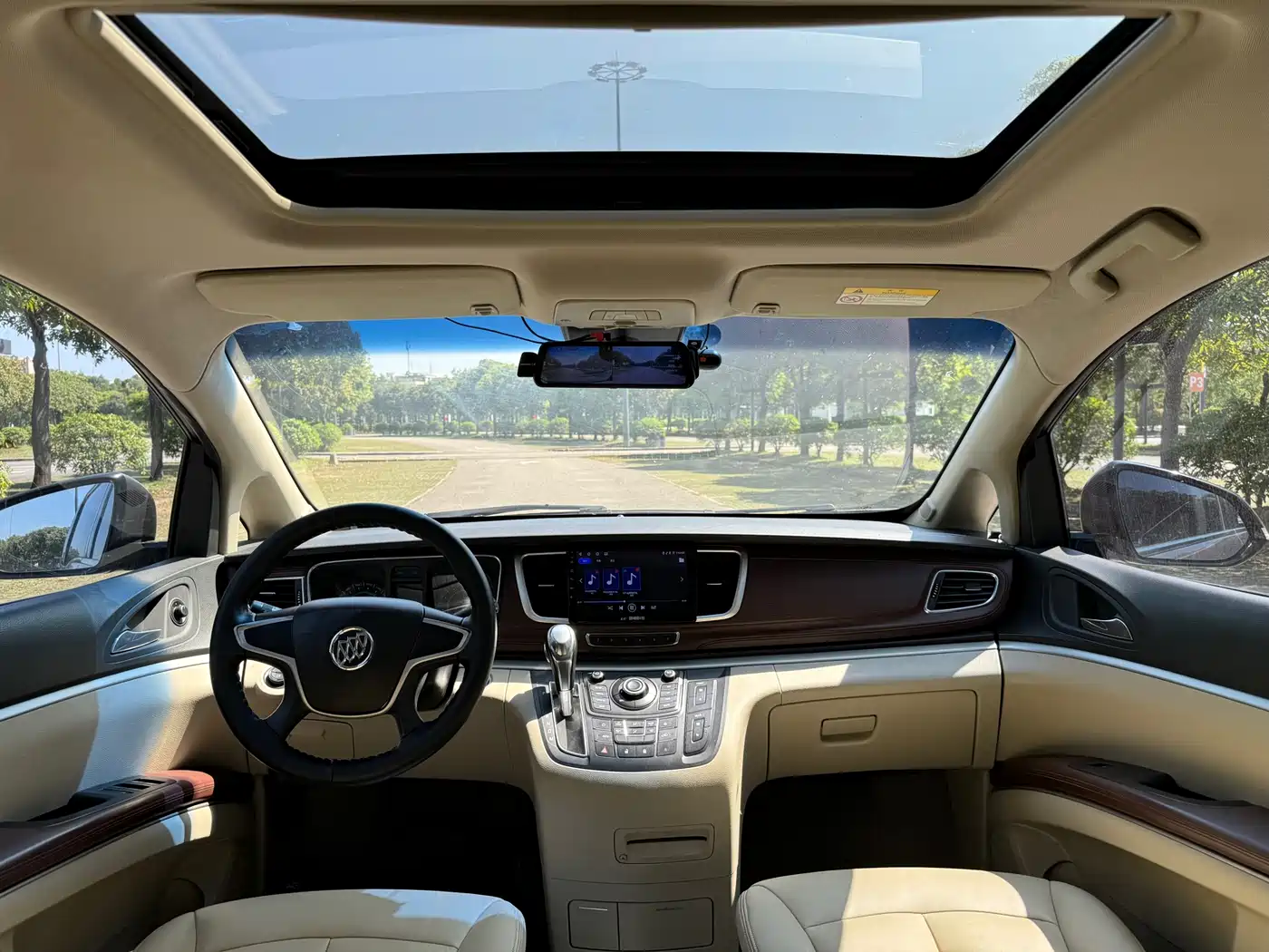 Buick GL8 2014 2.4L CT Luxury Business Comfort фото 11