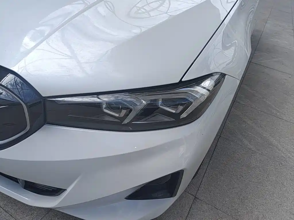 Фото 24 - BMW i3