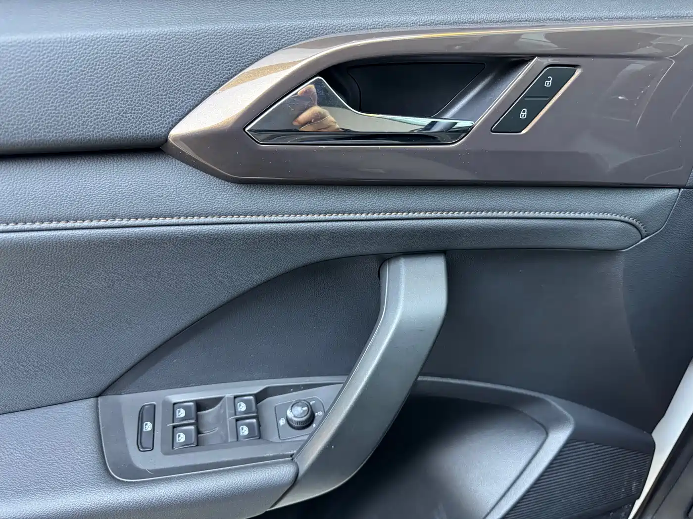 Volkswagen Tharu 2022 280TSI 2WD Comfort фото 22