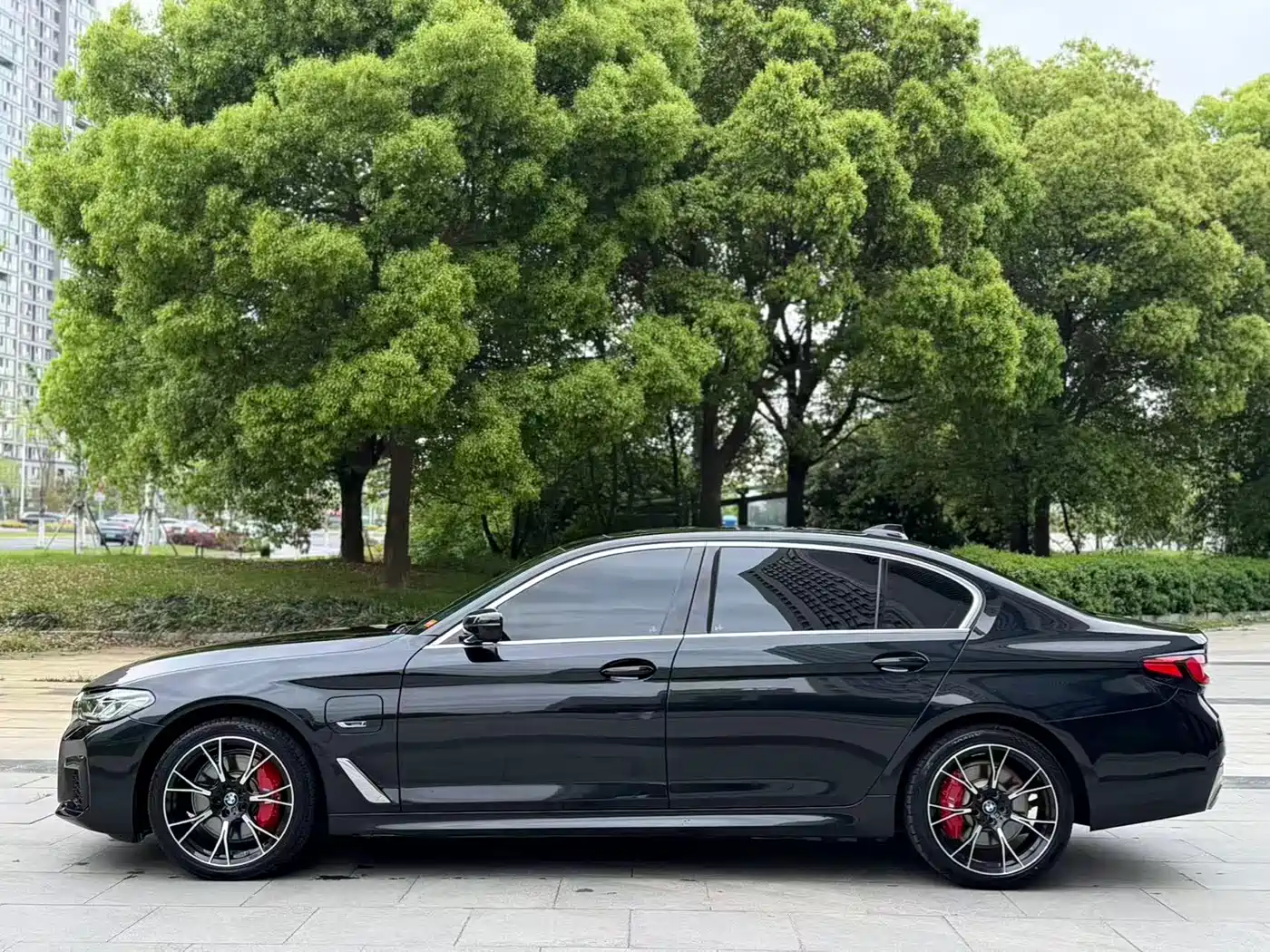 BMW 5 Series New Energy 2022 Model Second Facelift 535Le M Sport Package фото 15