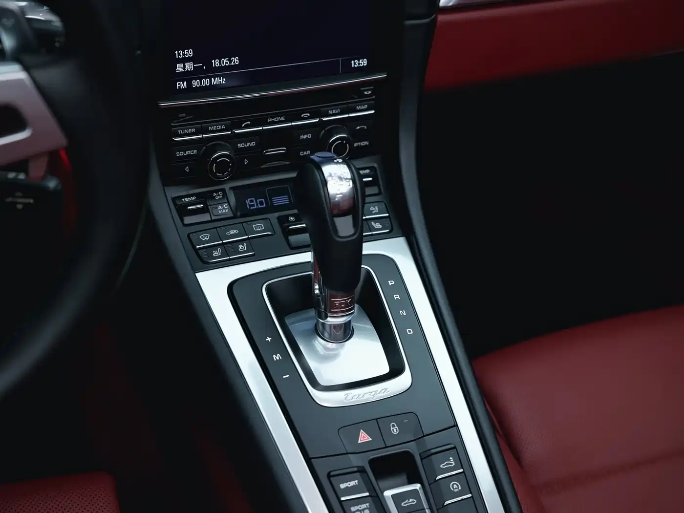 Porsche 911 2014 Targa 4 3.4L фото 11