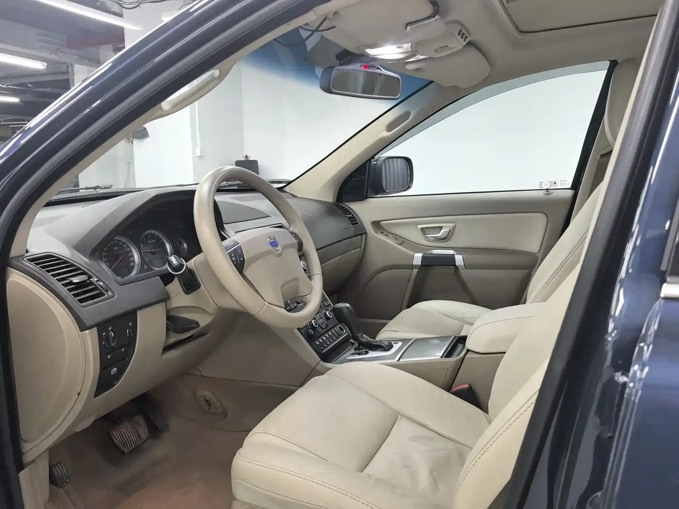 Фото 4 - Volvo XC90