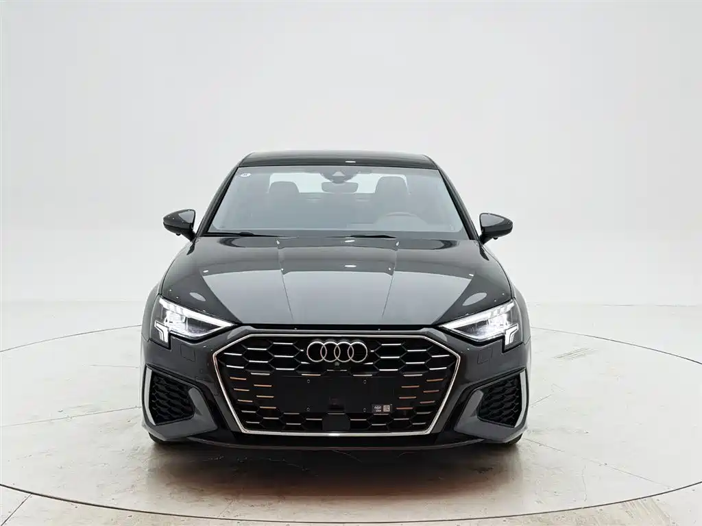 Audi A3 2023 A3L Limousine 35 TFSI Fashion Sport фото 2