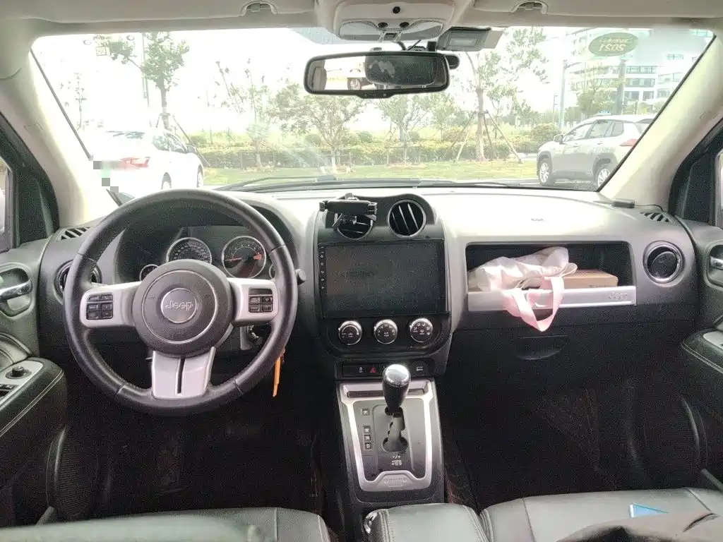 Jeep Compass (Import) 2016 2014 Facelift 2.4L 4WD Comfort Edition